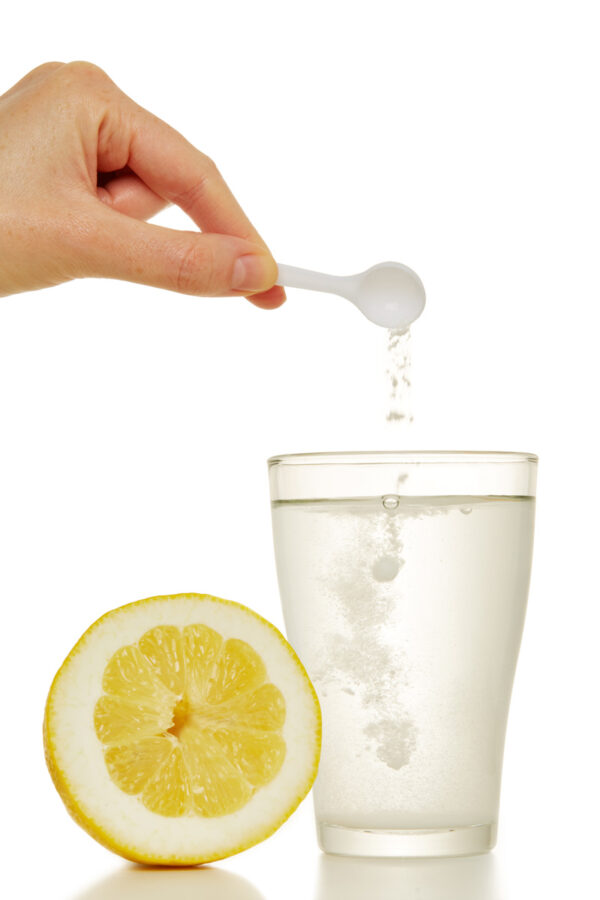 Fél kiskanálnyi mennyiséget keverj el egy pohár vízben. Azonnal fogyasztható!
